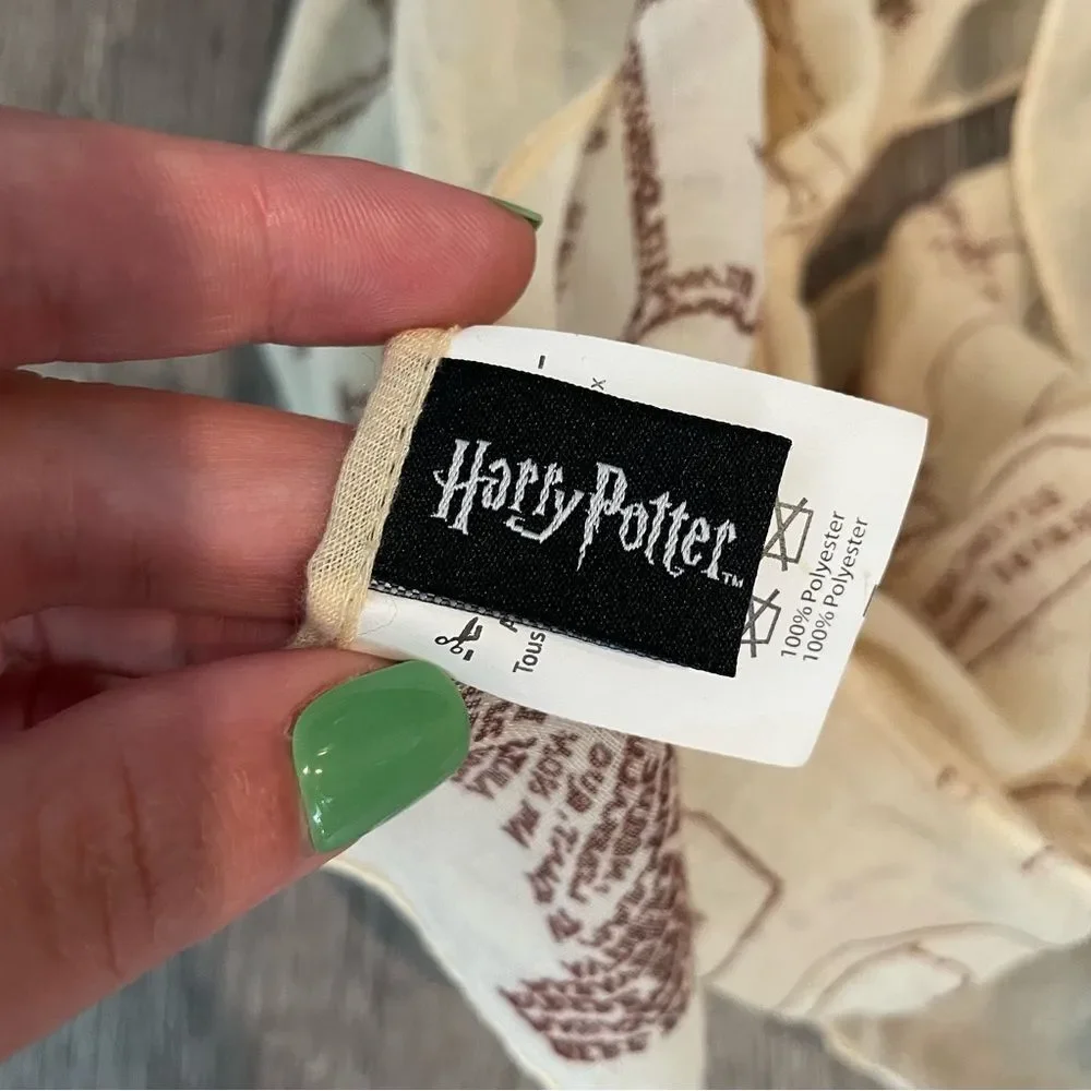 HARRY POTTER Maraudar’s Map Cream & Burgundy Scarf